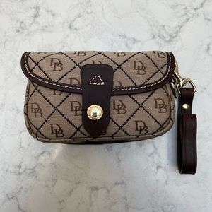 Dooney & Bourke Wristlet (never used)